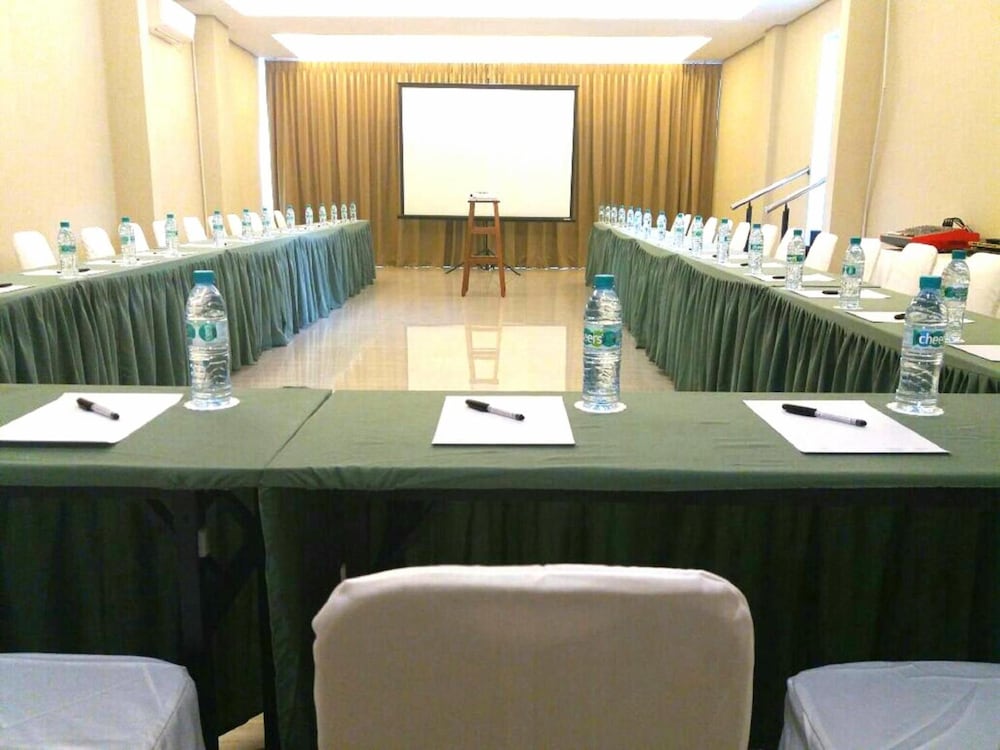 Moscha Hotel 25/32