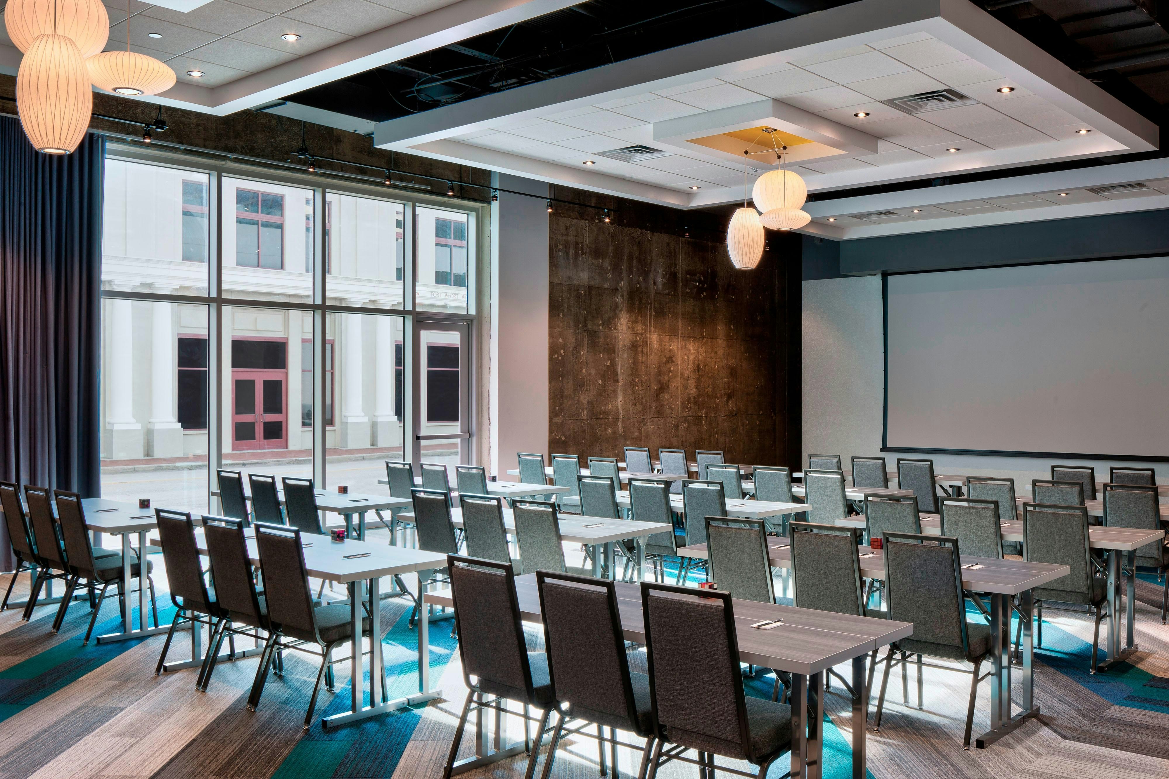 ALOFT FORT WORTH DOWNTOWN 11/13