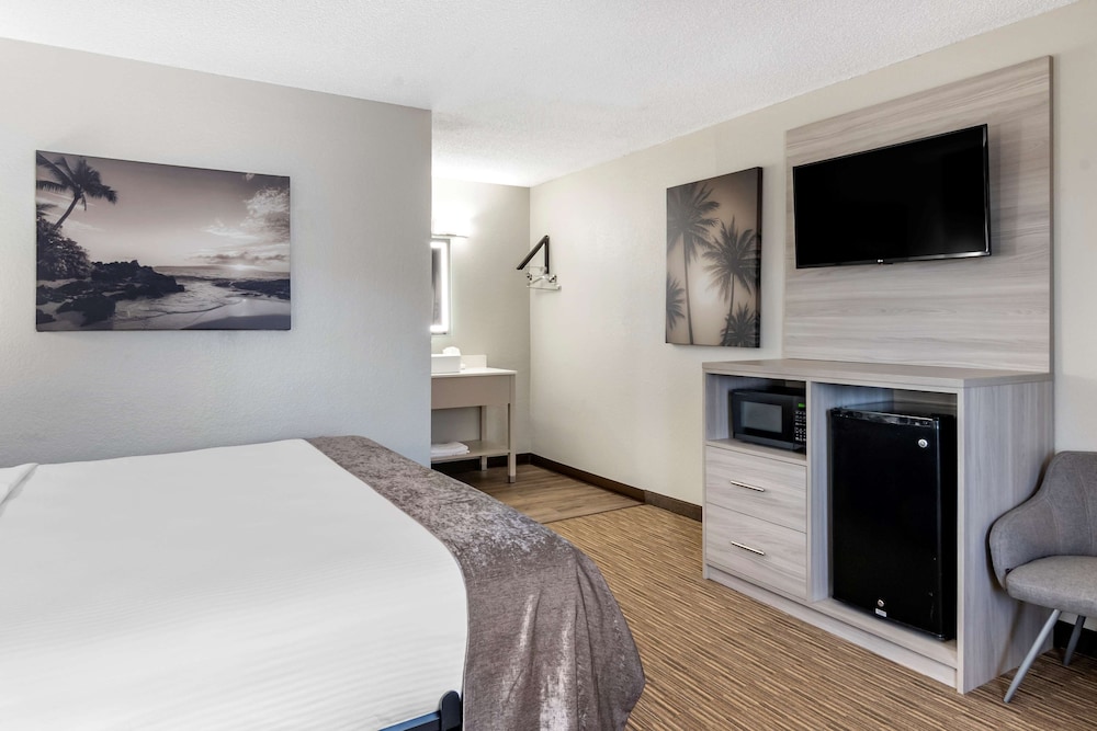 Best Western The Oasis At Joplin 19/34