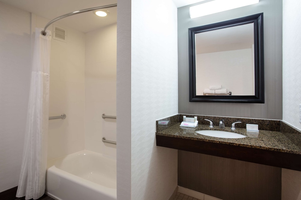 Hilton Garden Inn Nashville-Smyrna 15/55