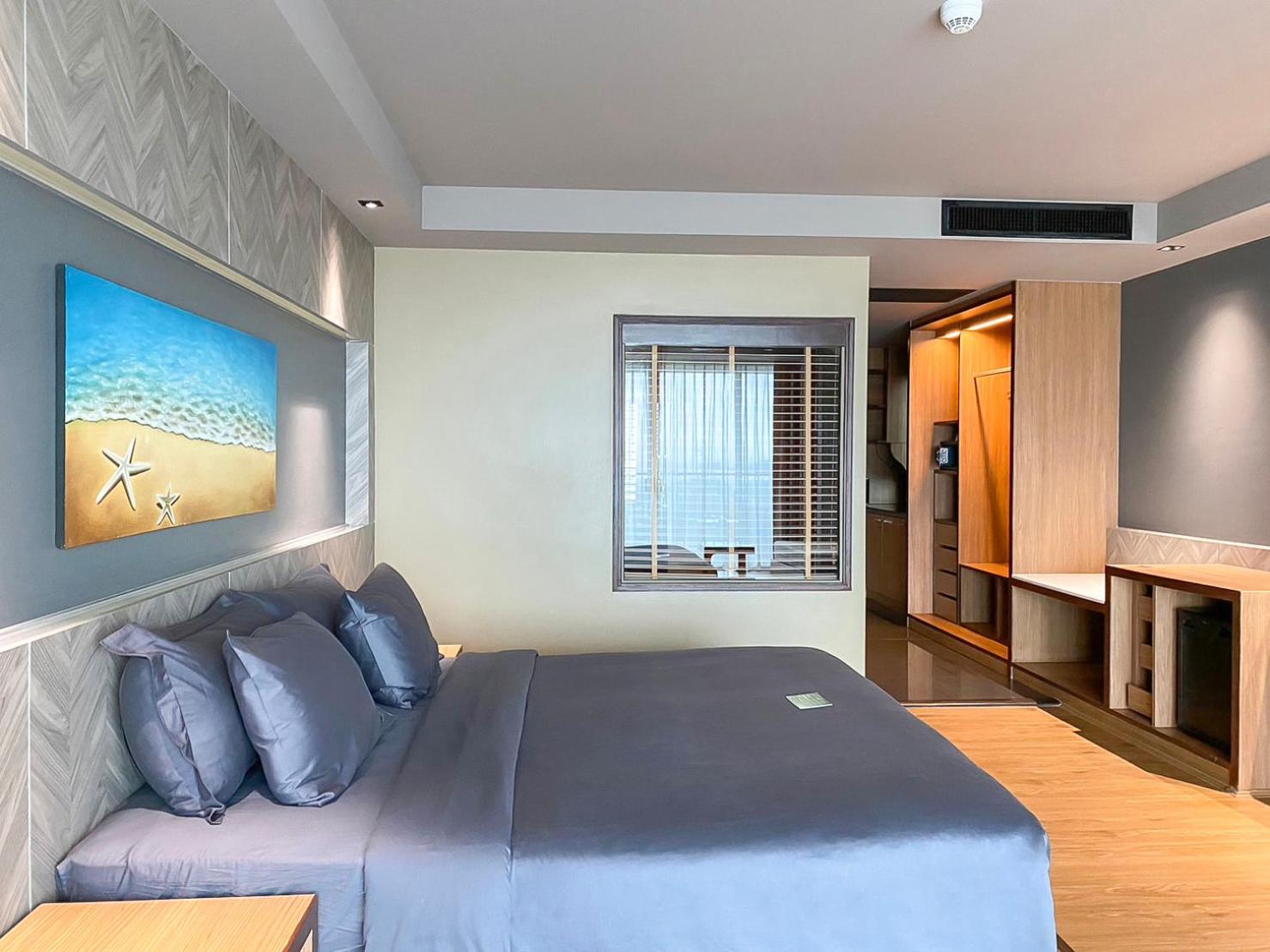 Ocean, Panoramic, Double Bed, Corner