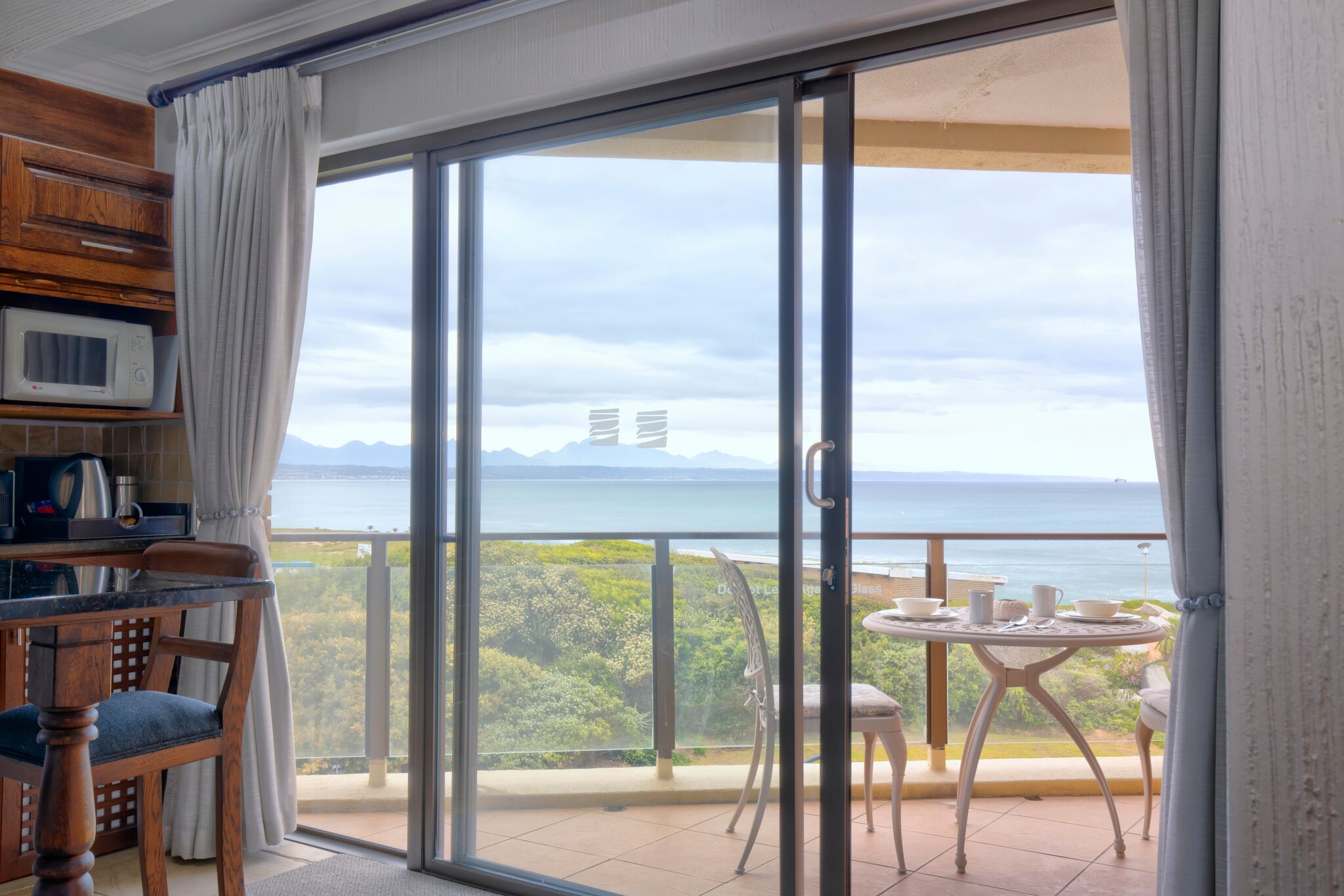 African Oceans Manor Guest House 22/50