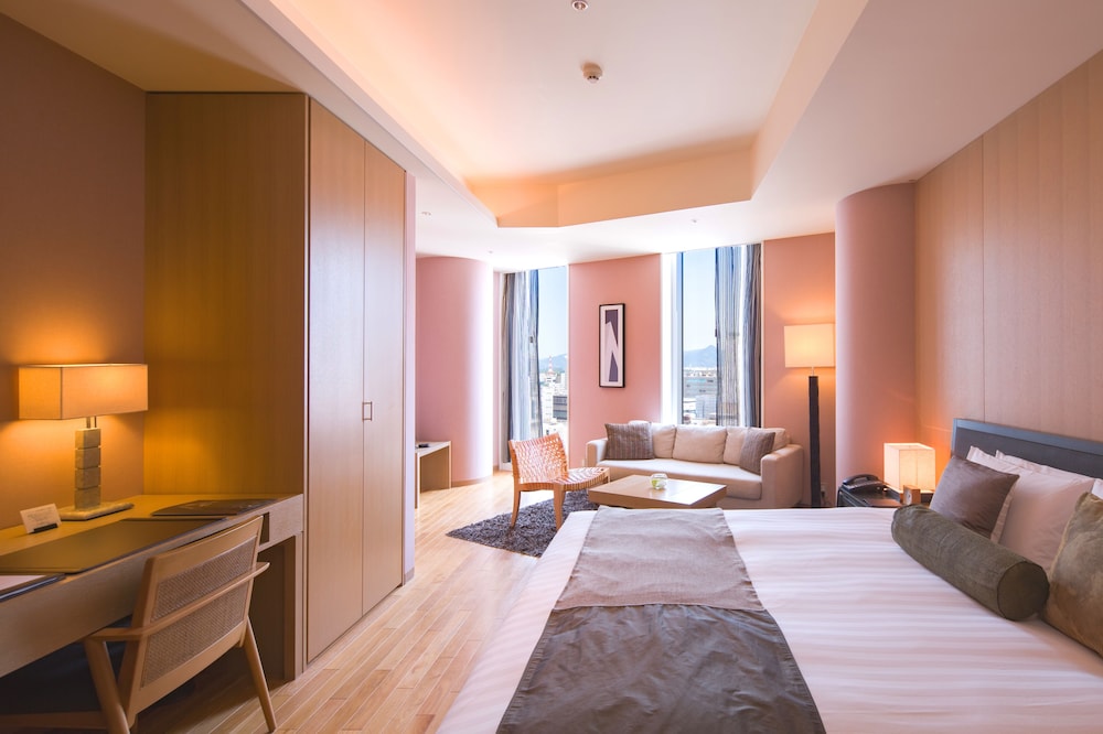 Deluxe, King Bed, Executive Level