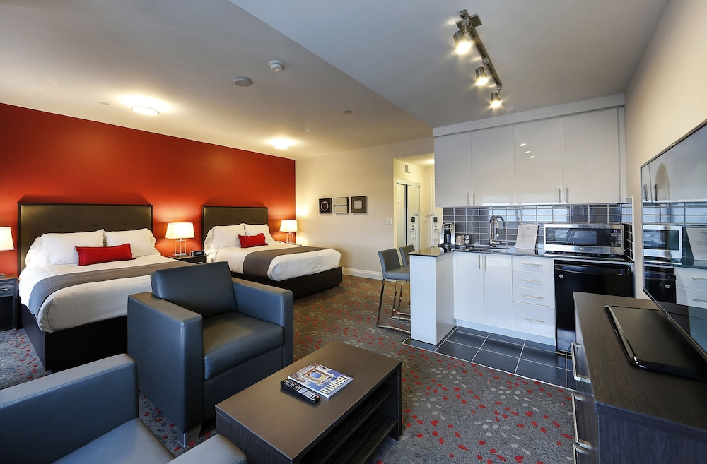 Liberty Suites Hotel 43/63