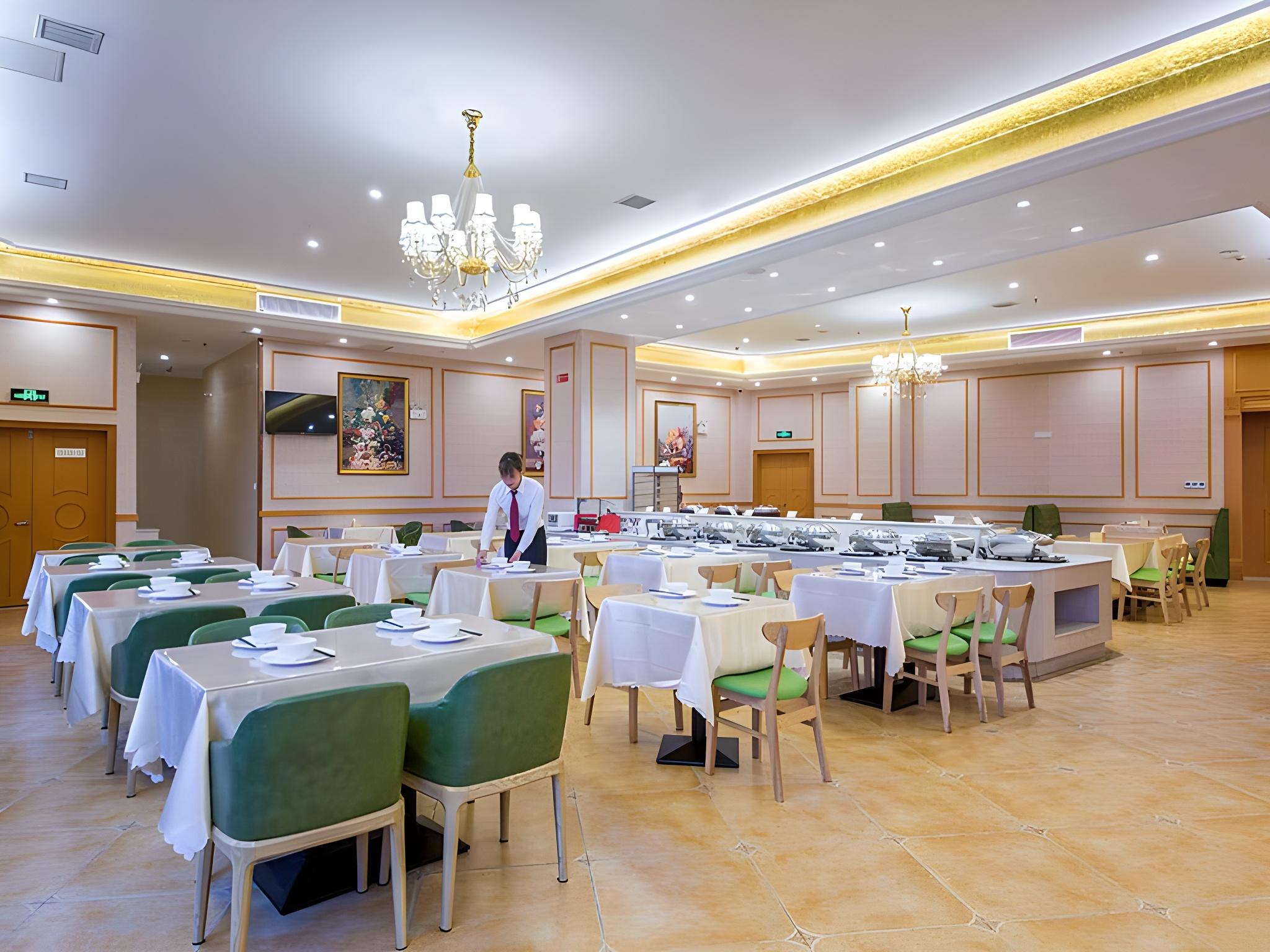 Venus International Hotel (Hankou North) 46/53