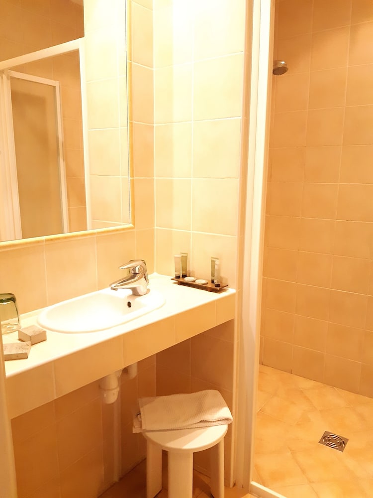 Hotel le Chatellier 48/50