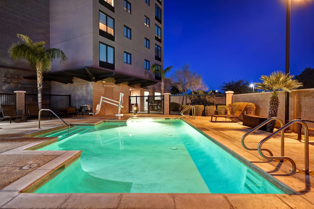 Hyatt Place Phoenix Gilbert 44/50