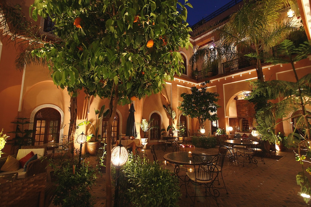 Riad Amina 72/75