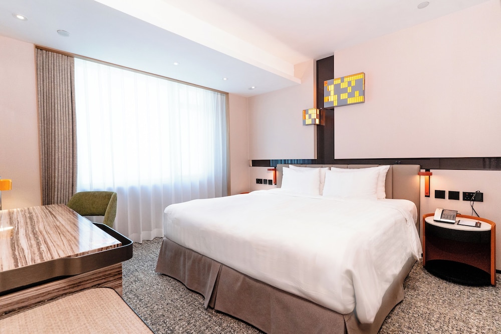 Nathan Hotel 21/72