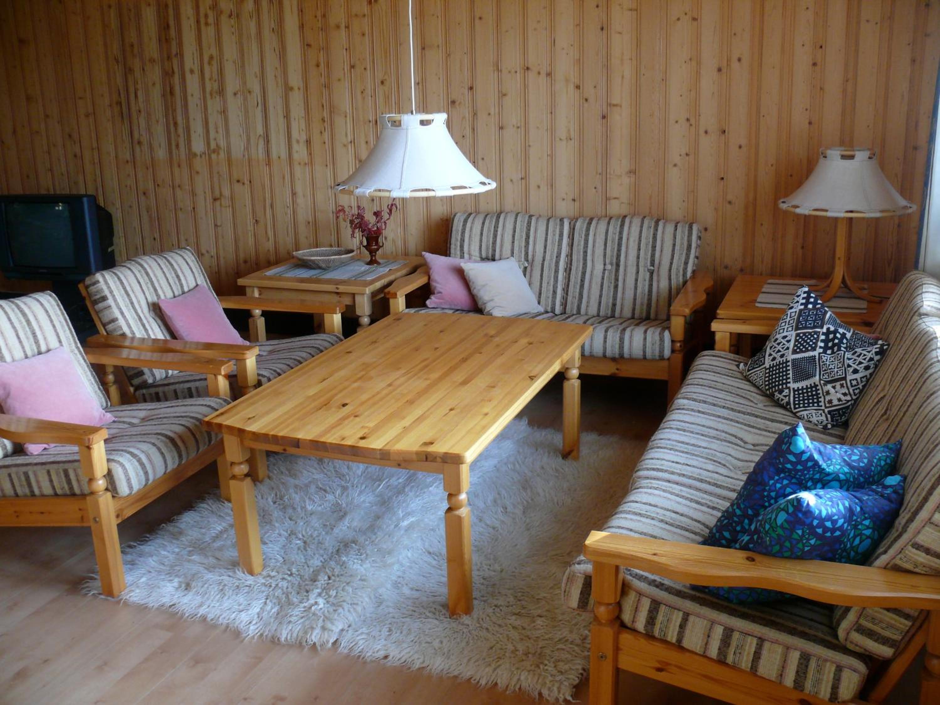 Stora Björnstugan In Laisvallby 19/50