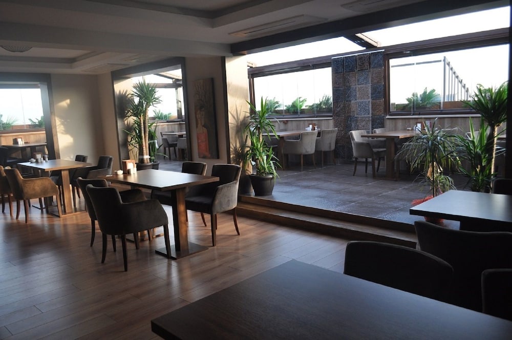 Hotel Atabay 32/48