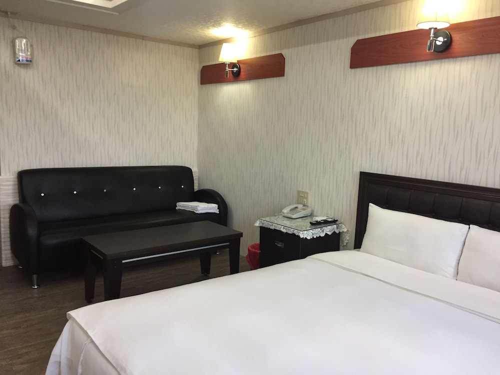 King Lo Tung Hotel 16/29