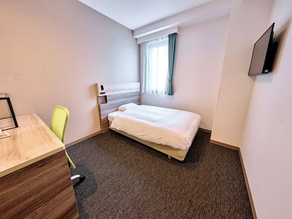 Smile Hotel Takaoka Ekimae 24/58