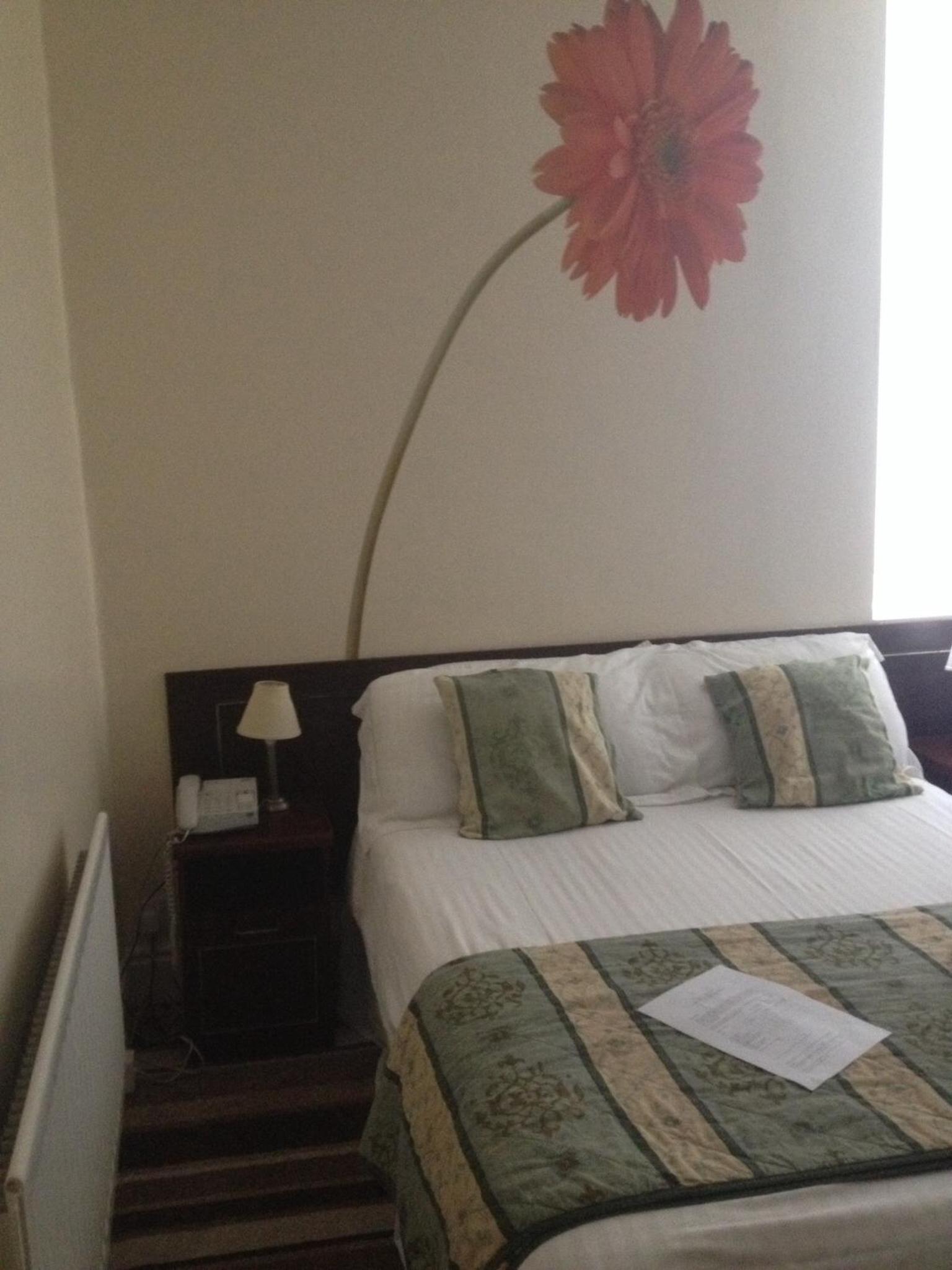 Waverley Hotel 21/38