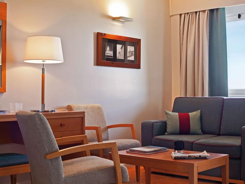 Ozadi Altura Beach Resort 45/68