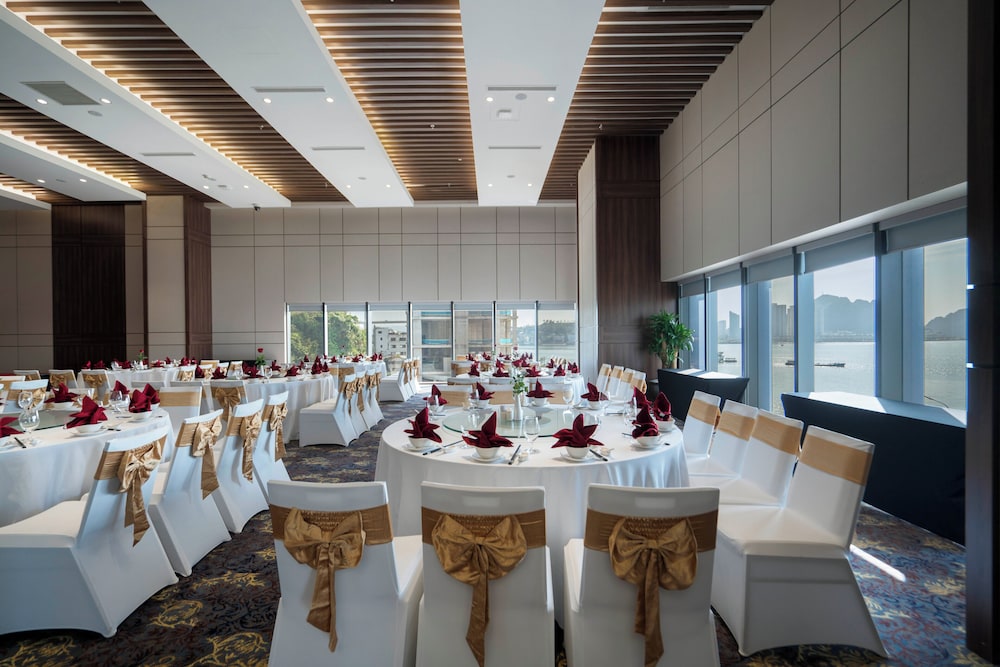 Wyndham Garden Legend Halong 46/50