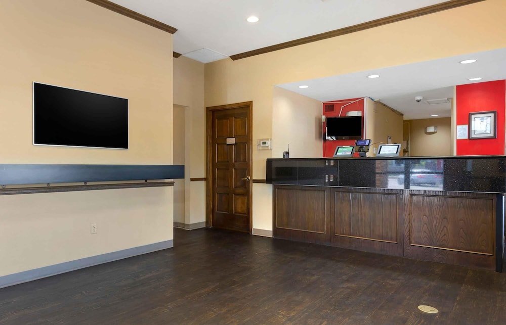 Extended Stay America Select Suites Phoenix Airport E Oak St 10/56
