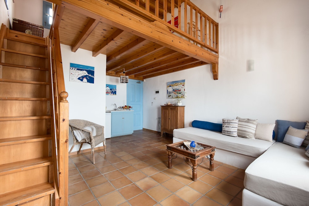 Anerousses Mykonian Traditional Houses 27/50