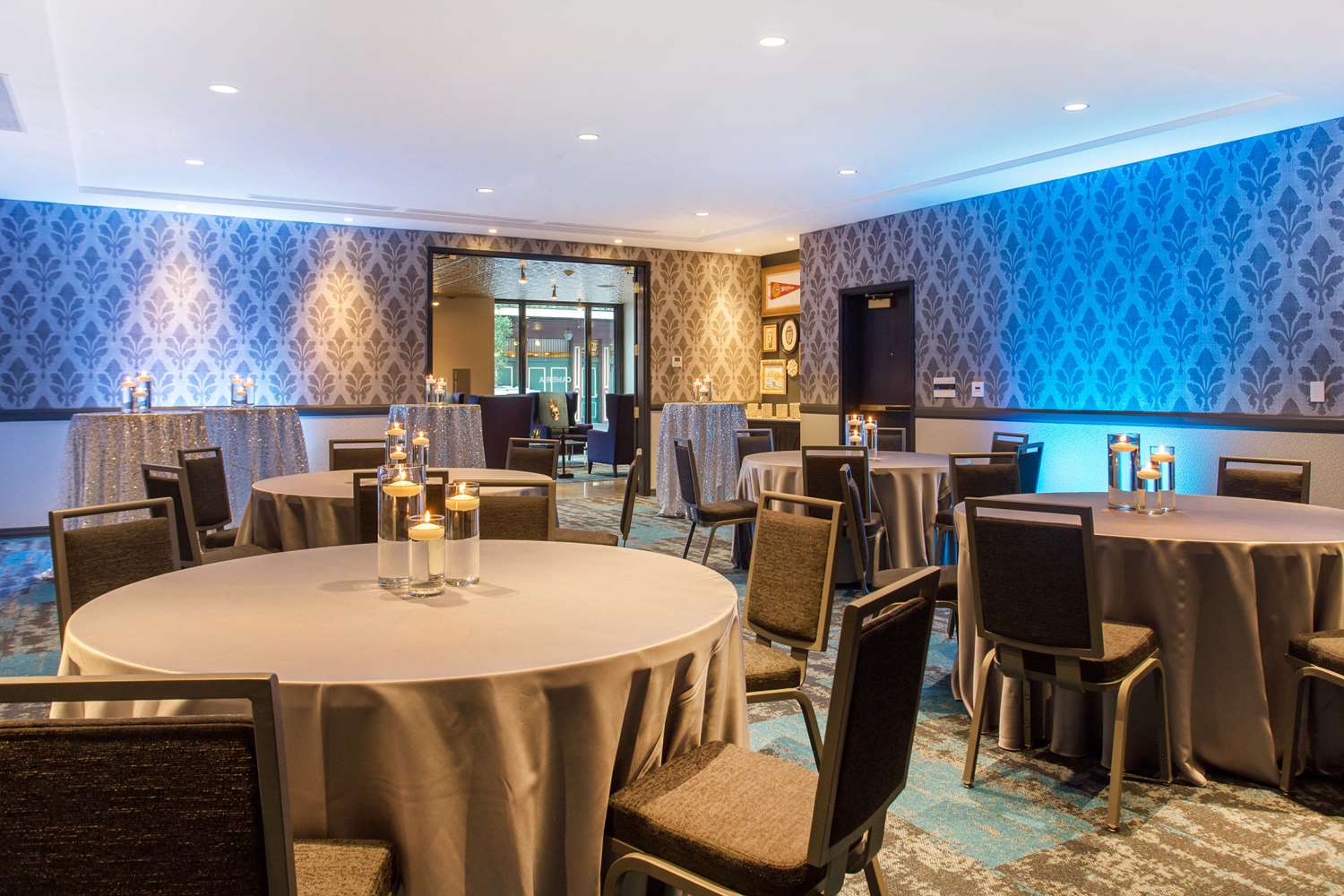 restaurant cafeteria