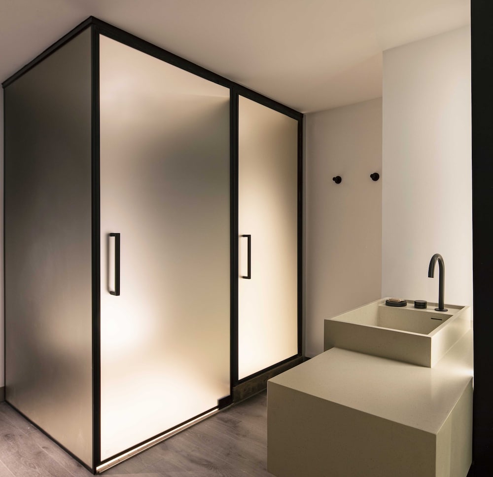 AC Hotel Downtown Los Angeles 4/50