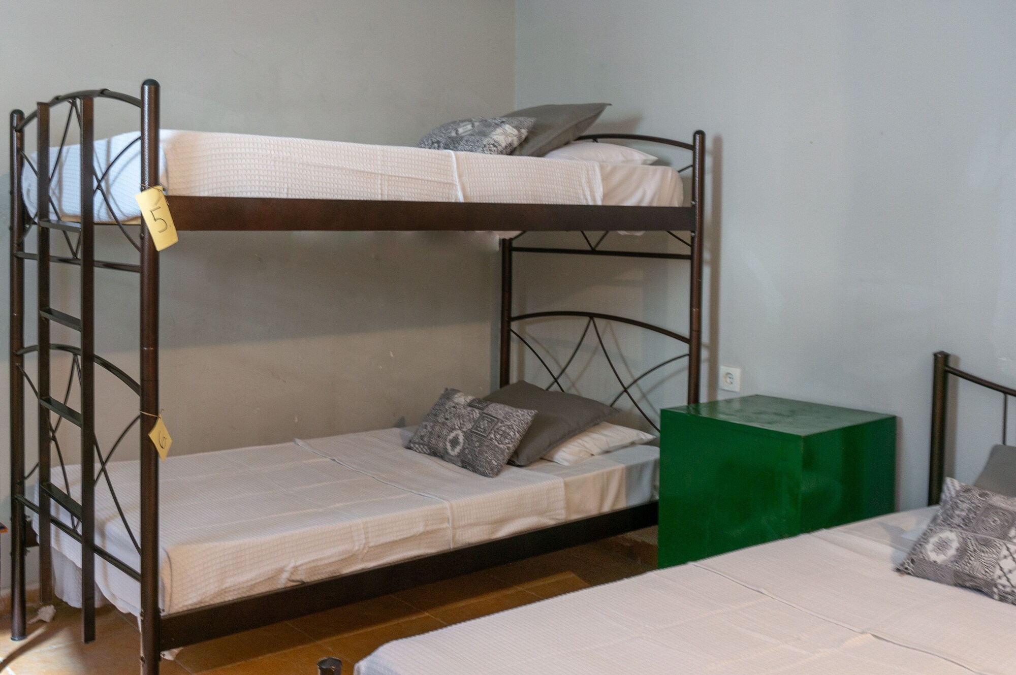 FEMALE DORM, FEMALE ONLY