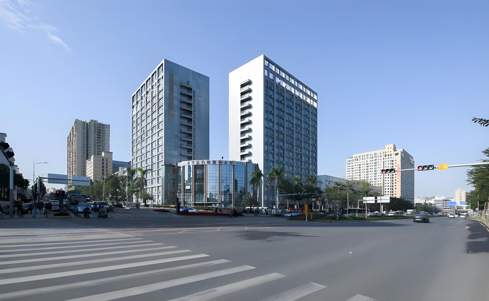 Vienna Hotel (Shenzhen Longhua Qinghu Road Branch 30/33