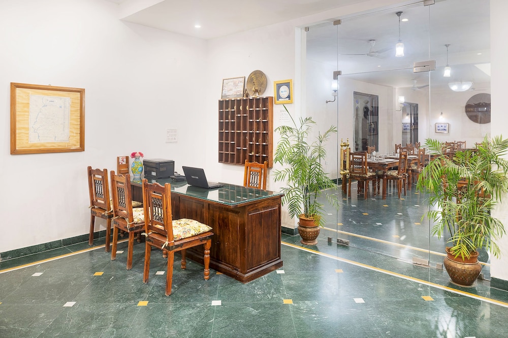 Rajasthan Palace Hotel 7/50