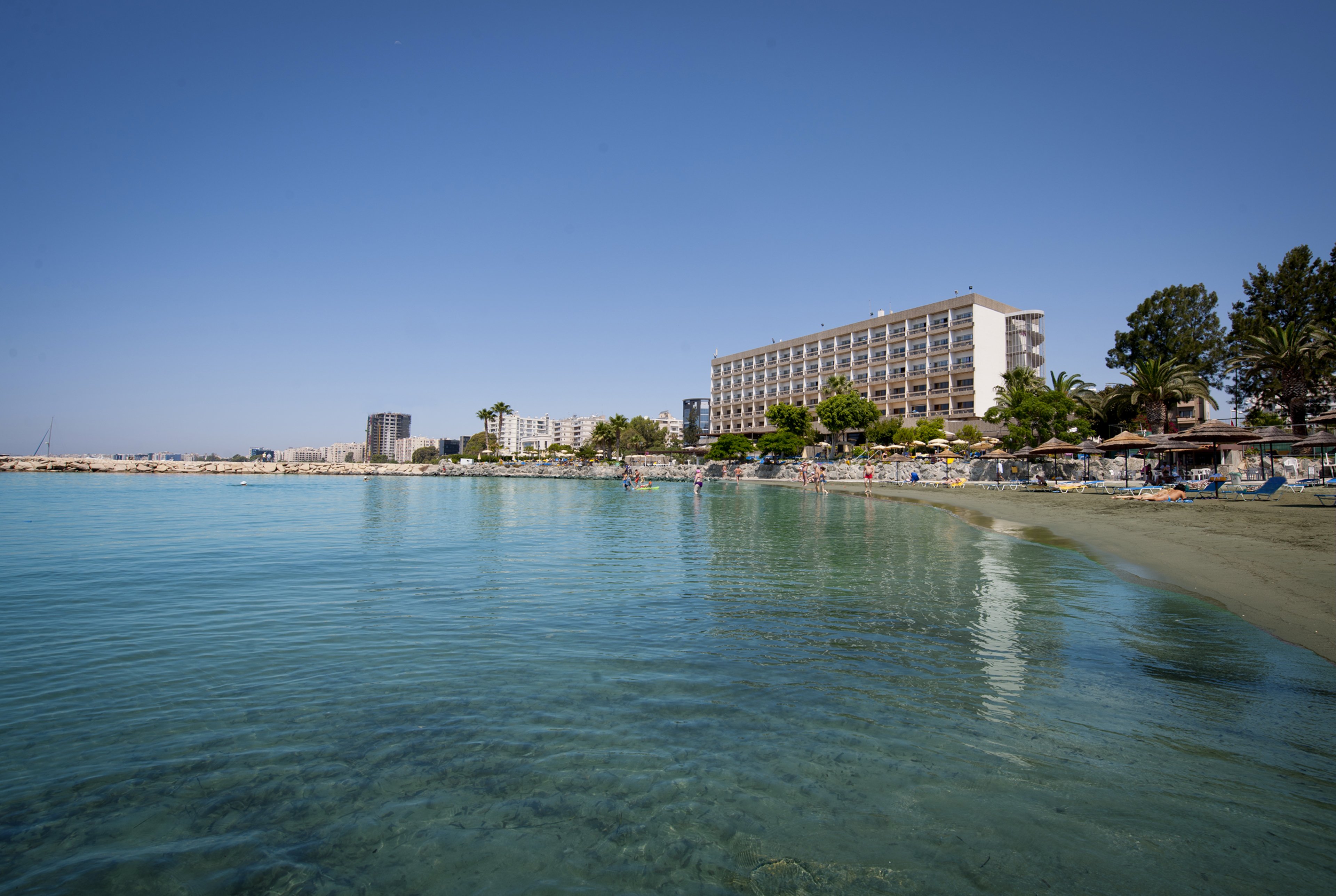 Crowne Plaza Limassol 74/75