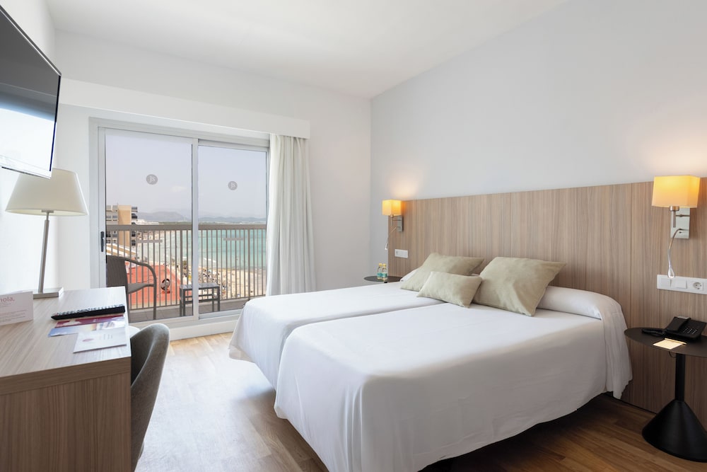 JS Miramar hotel 23/70