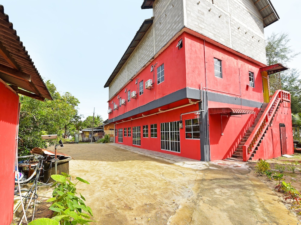 Capital O 90664 Rabi Hotel 7/36
