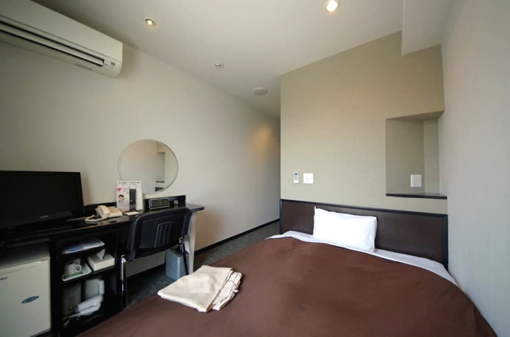 Urbain Hiroshima Executive 17/49