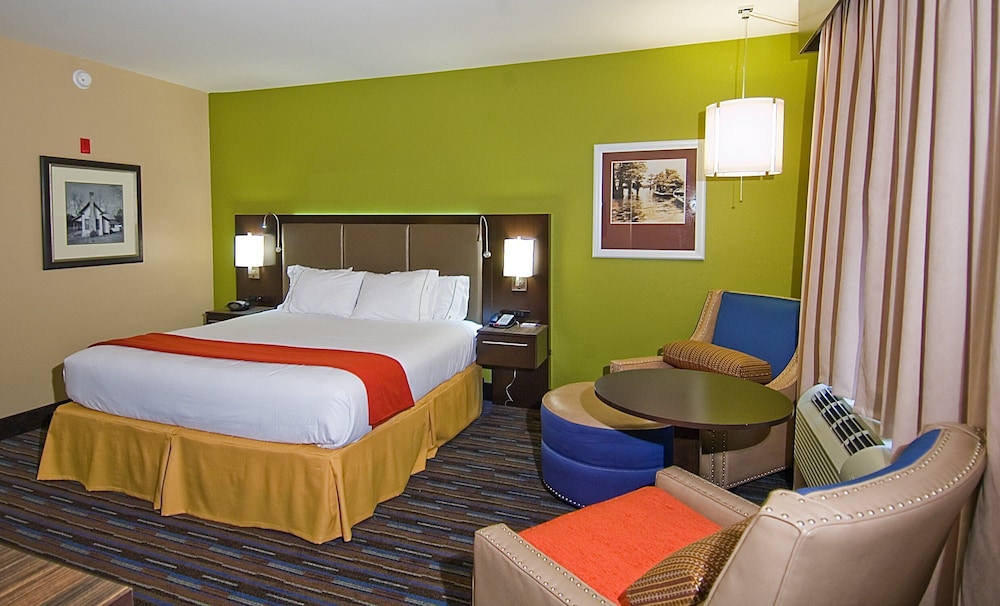Holiday Inn Express Hotel Suites Fulton 14/51