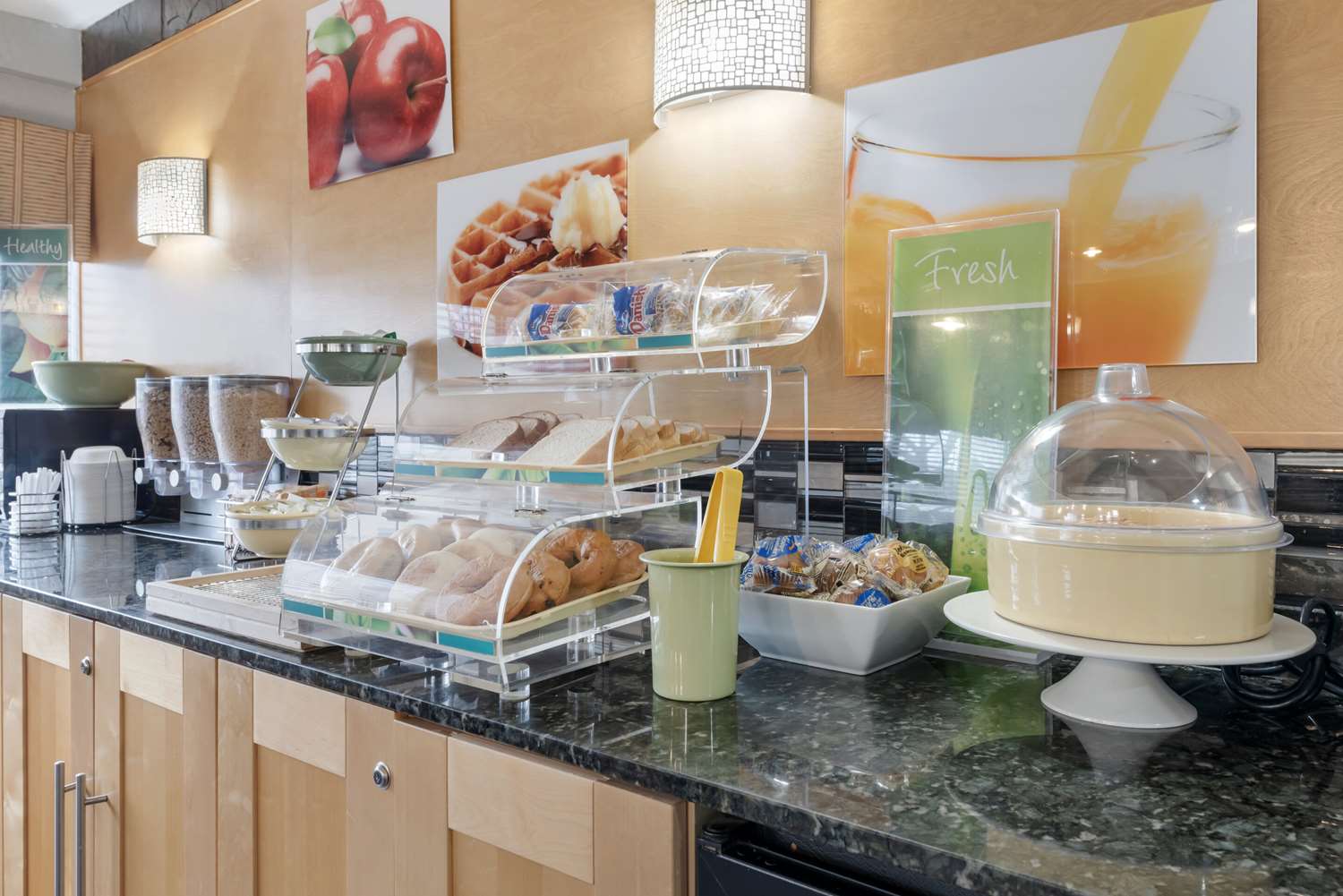 Quality Inn & Suites Mayo Clinic Area 5/11