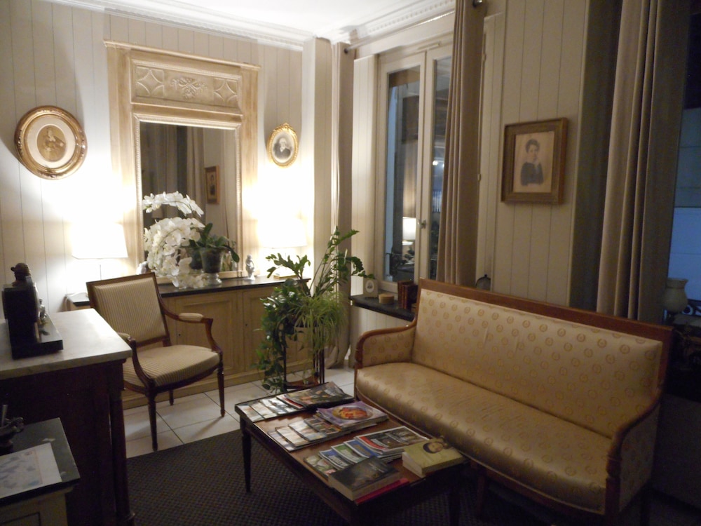 Hotel De L'avre 2/94