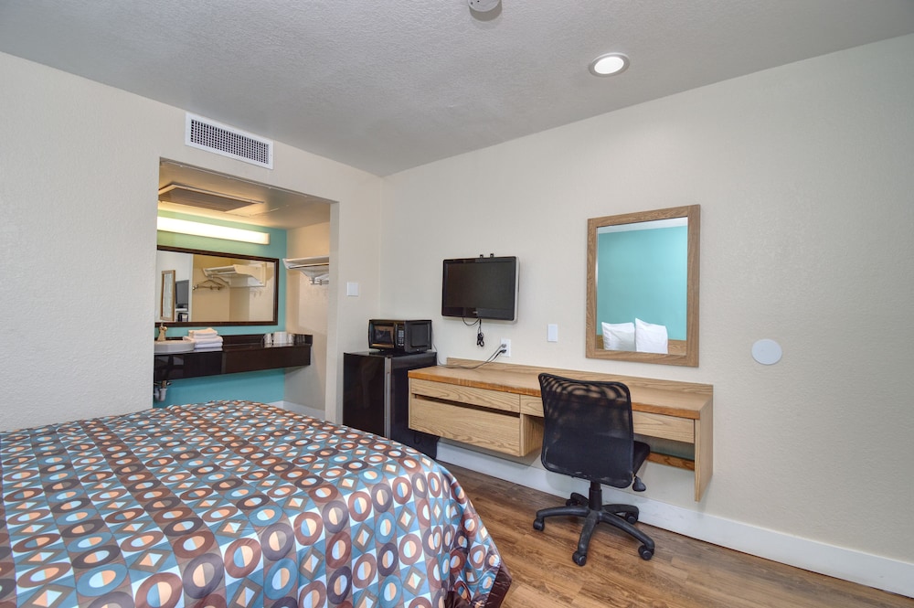 Vagabond Inn Buttonwillow North I-5 16/39