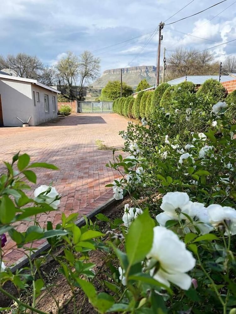 Village Lodge Harrismith 46/50