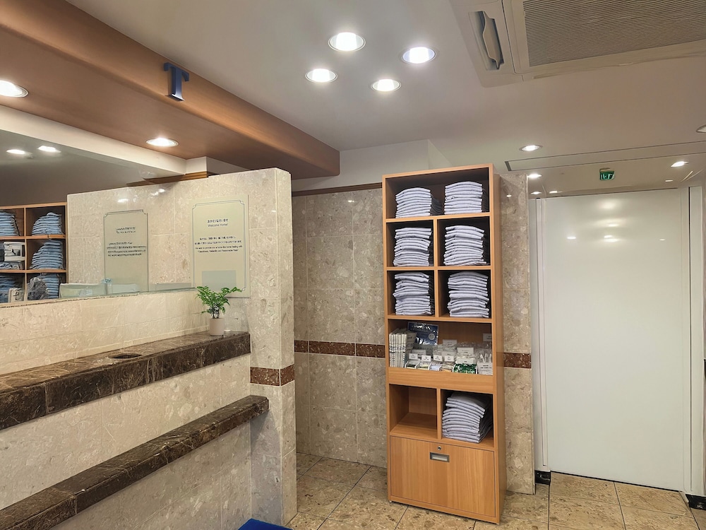 Toyoko Inn Otsuka Eki Kita Guchi No.1 41/55