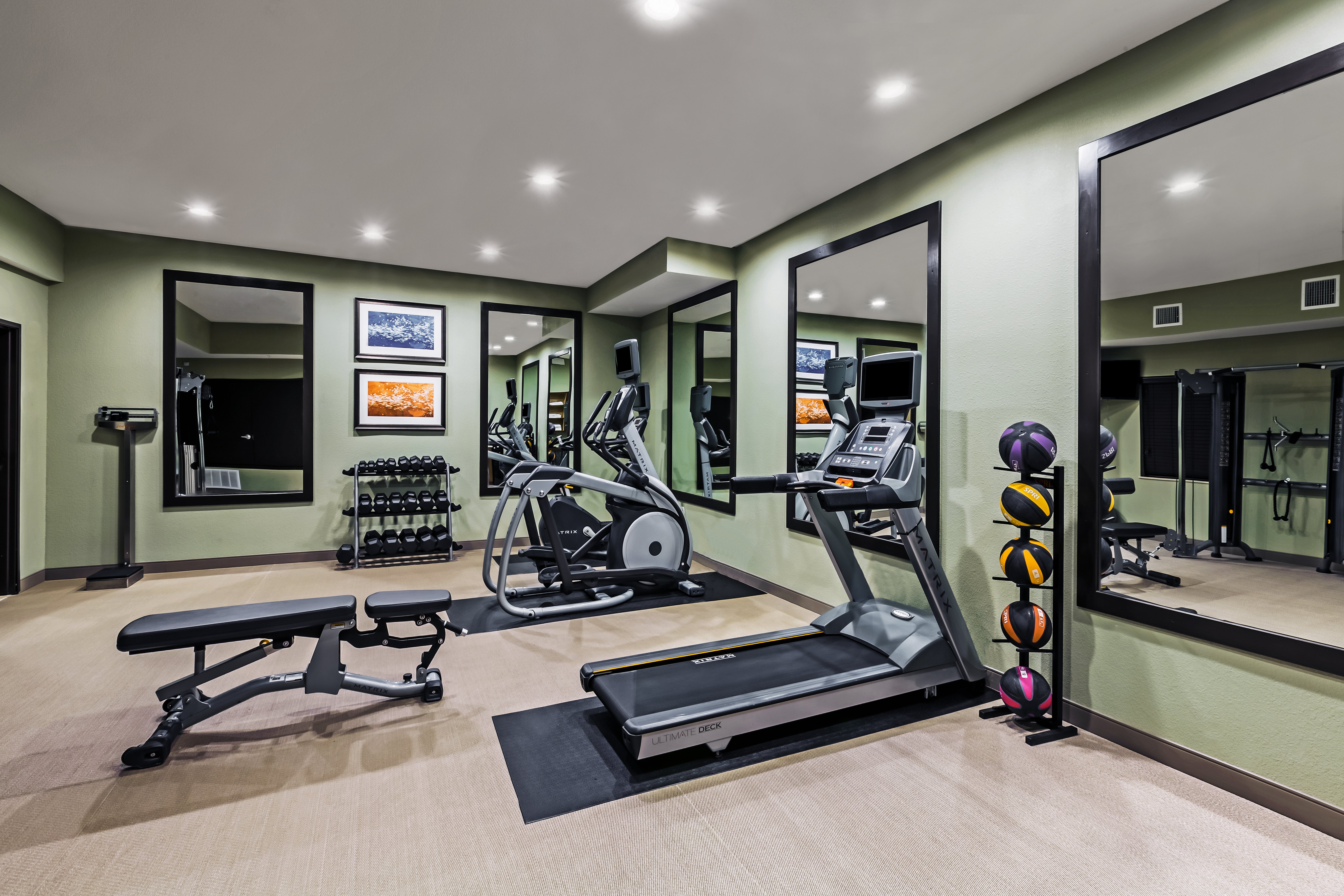 Staybridge Suites FORT WORTH - FOSSIL CREEK 33/66