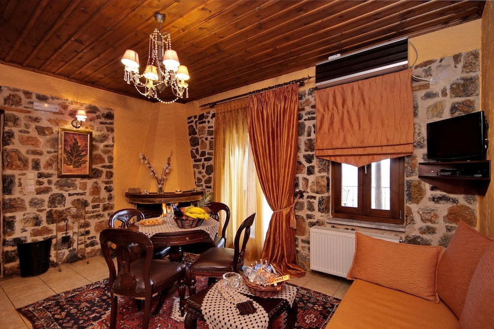 Menalia Villas Suites 38/59