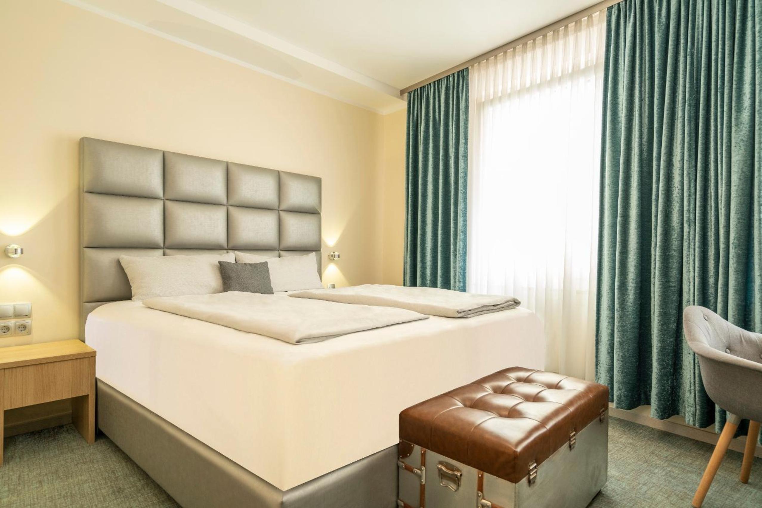 3 Bedrooms, Apartment, Kitchen