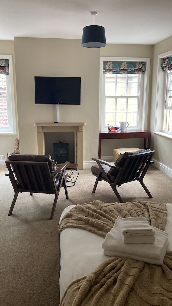 Gillygate Guest House 43/50