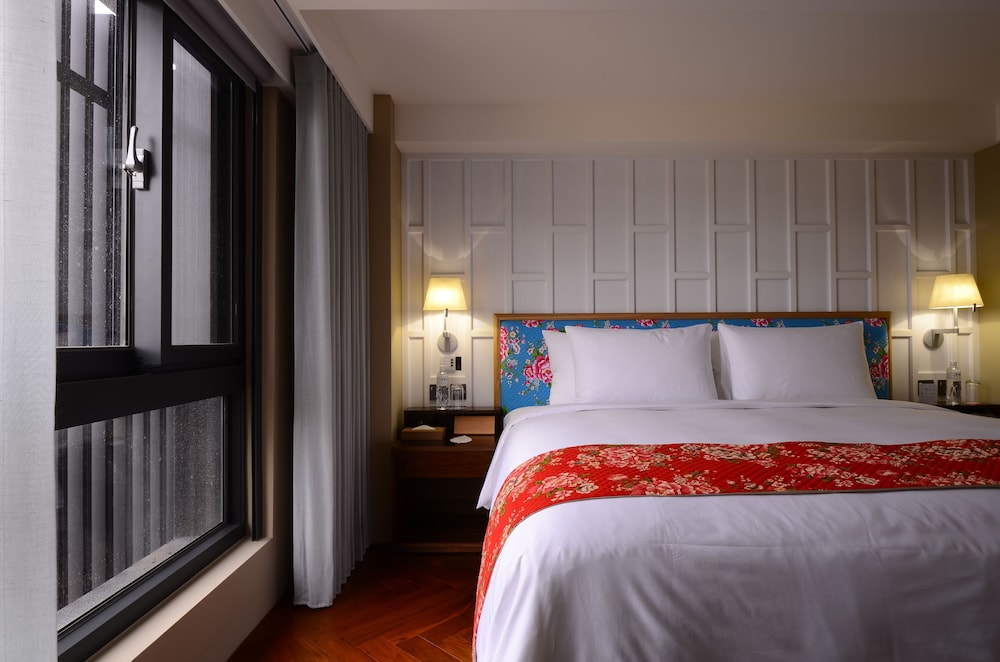 RedDot Hotel 15/50