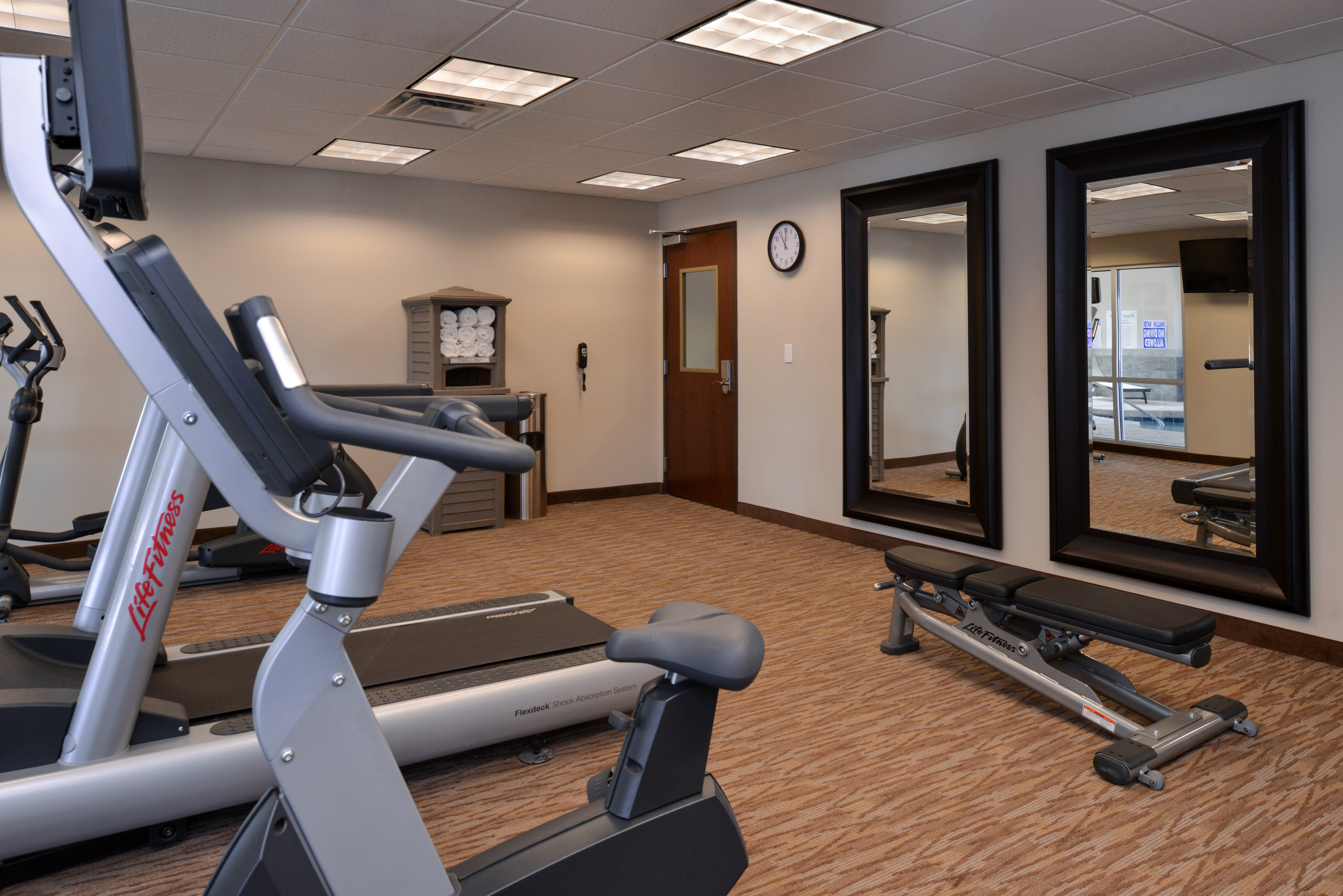 Holiday Inn Express And Suites Williams 34/44