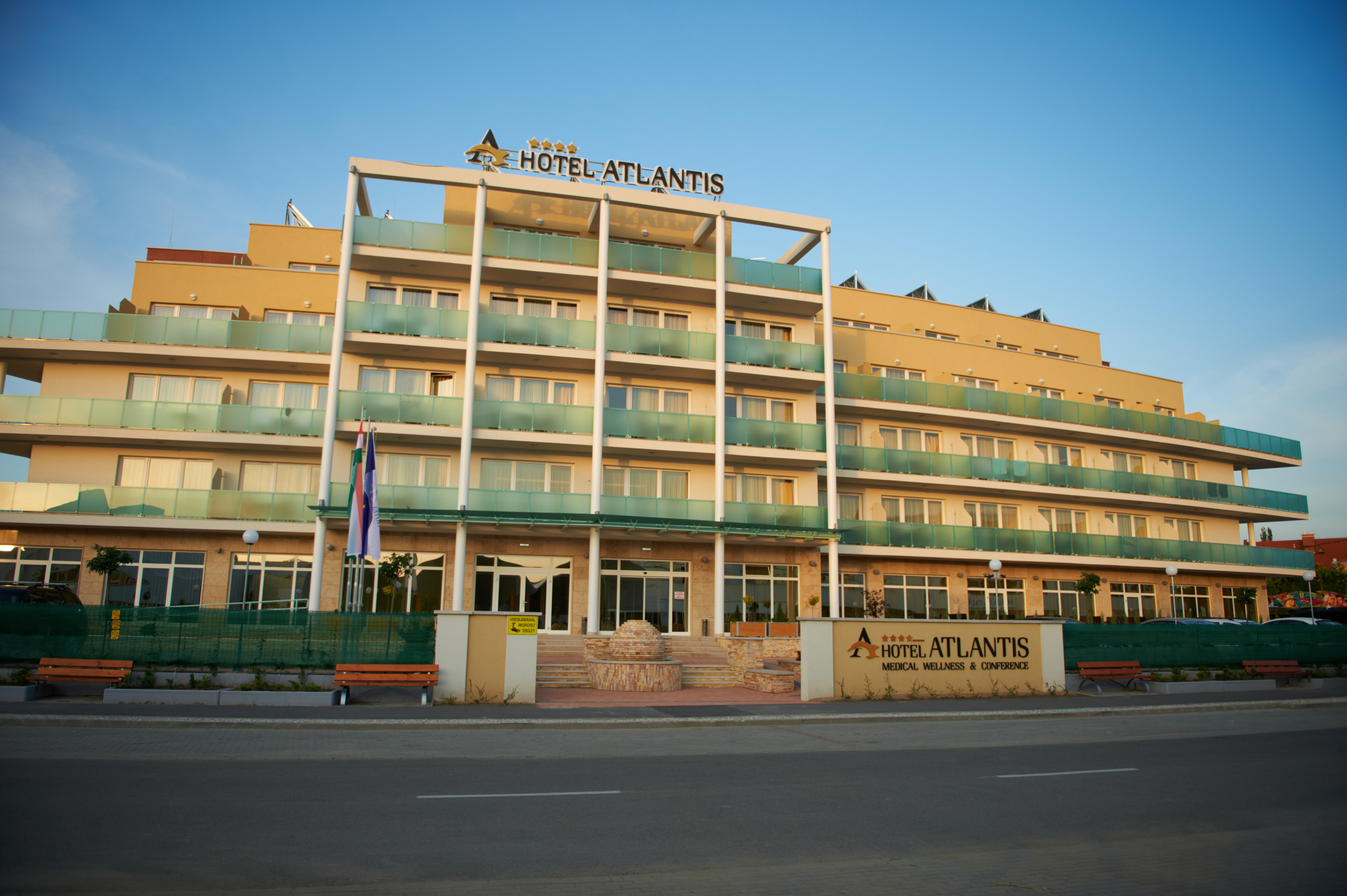 Atlantis Medical Wellness & Conference 2/50