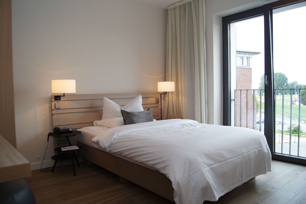 French, Double Bed