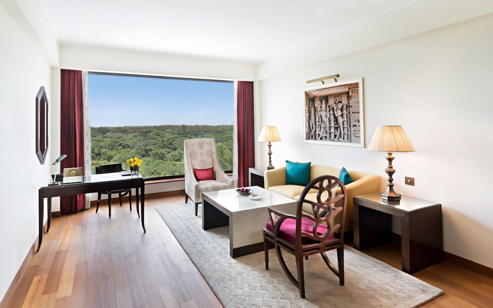 The Oberoi New Delhi 30/55