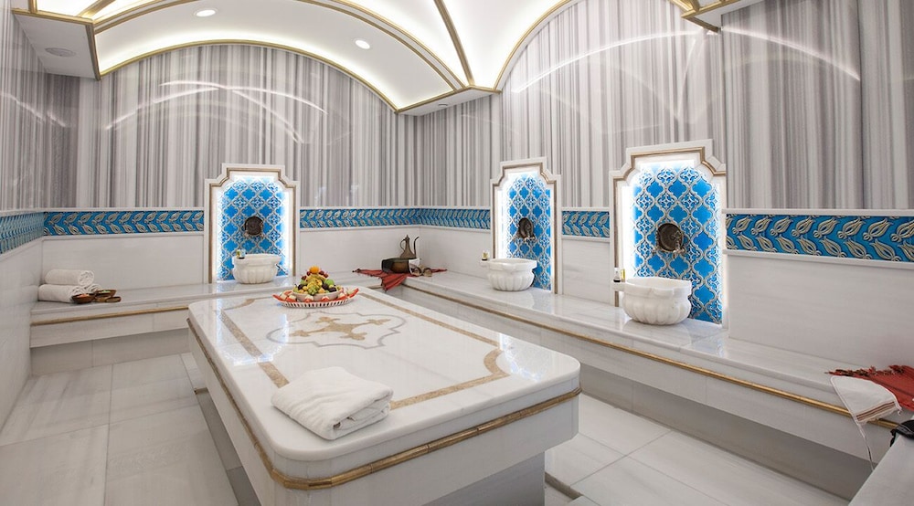 Sura Design Hotel & Suites 34/68