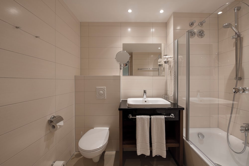 Balmer See - Hotel Golf Spa 48/50