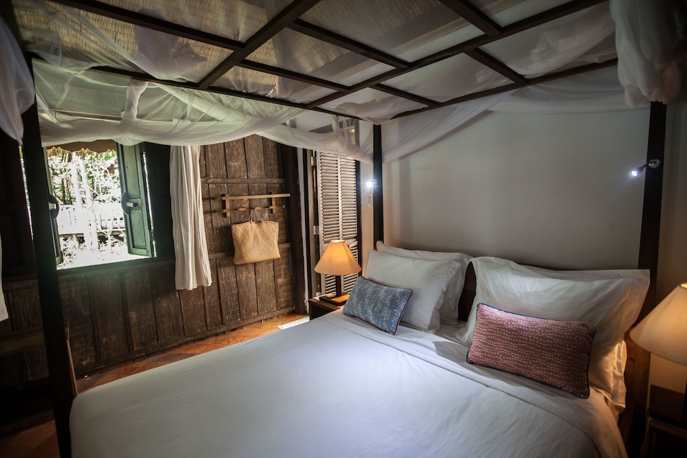 Mango Bay Resort 10/50
