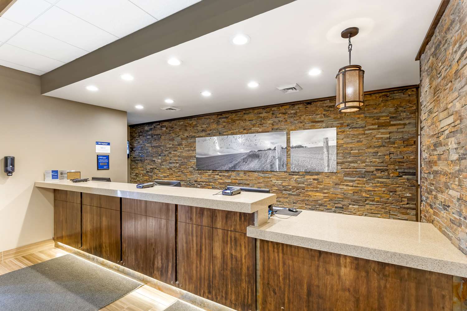 Best Western Cottontree Inn 18/18